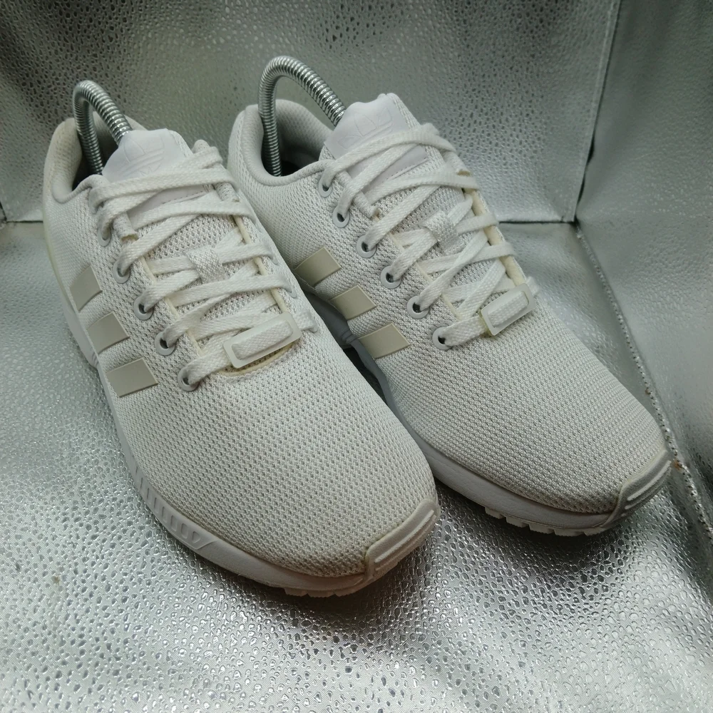 Adidas Cream and White   Torsion Sneakers Men's Size 8
